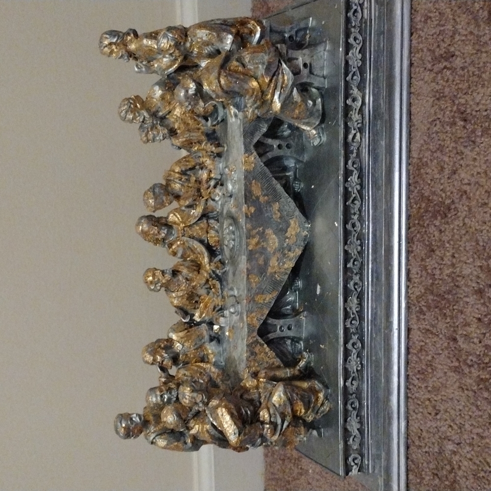 The Lord's Supper figurine decor